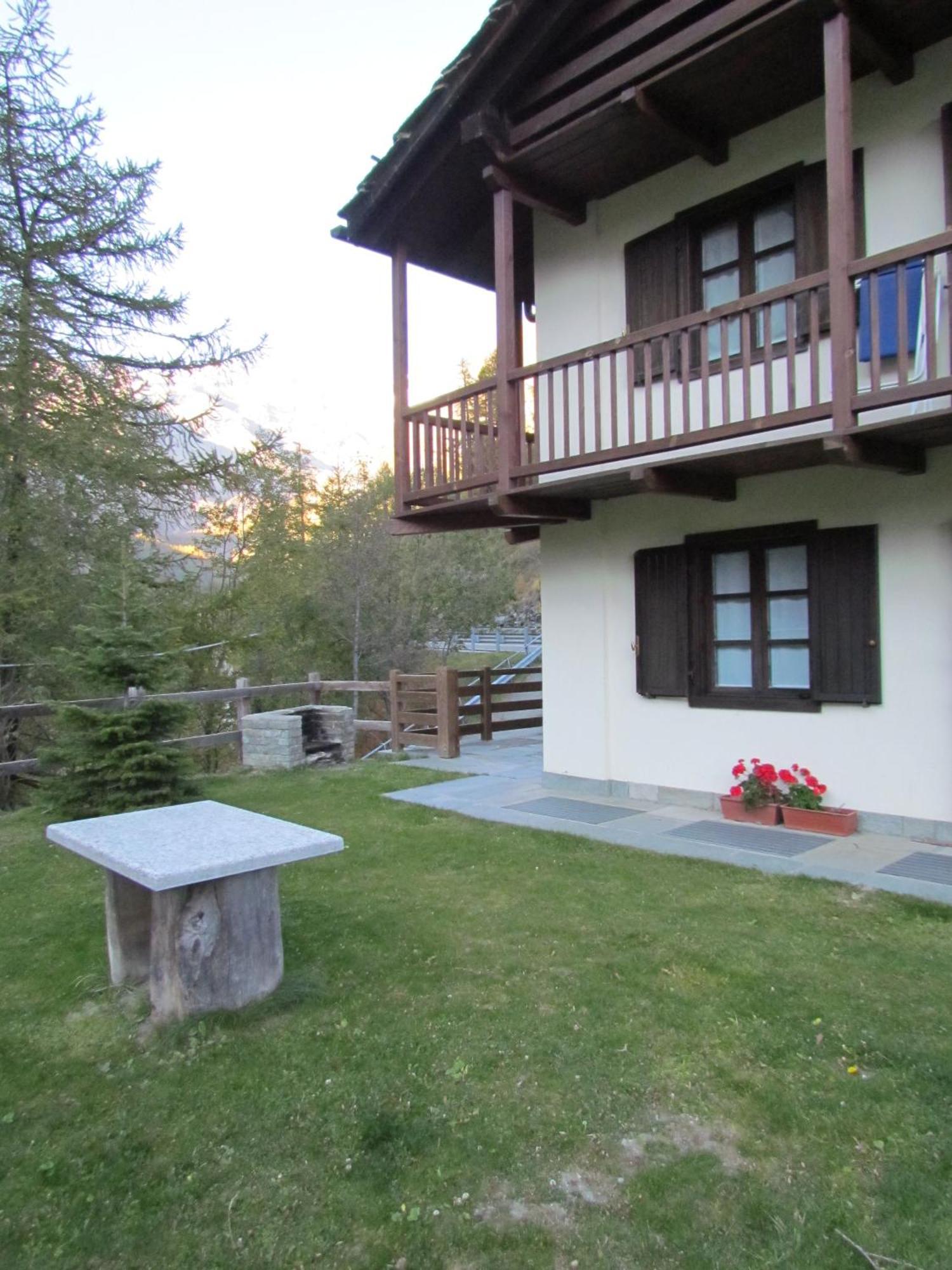 Il Piccolo Residence Gressoney-la-Trinité Esterno foto