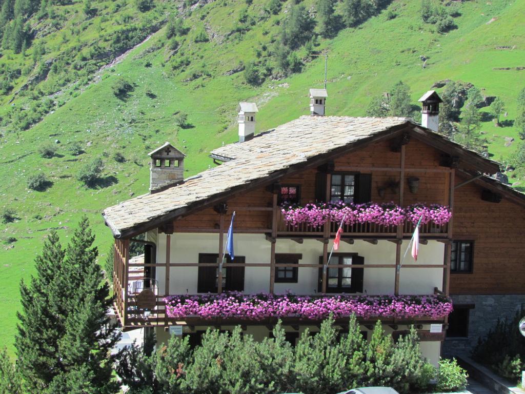 Il Piccolo Residence Gressoney-la-Trinité Esterno foto