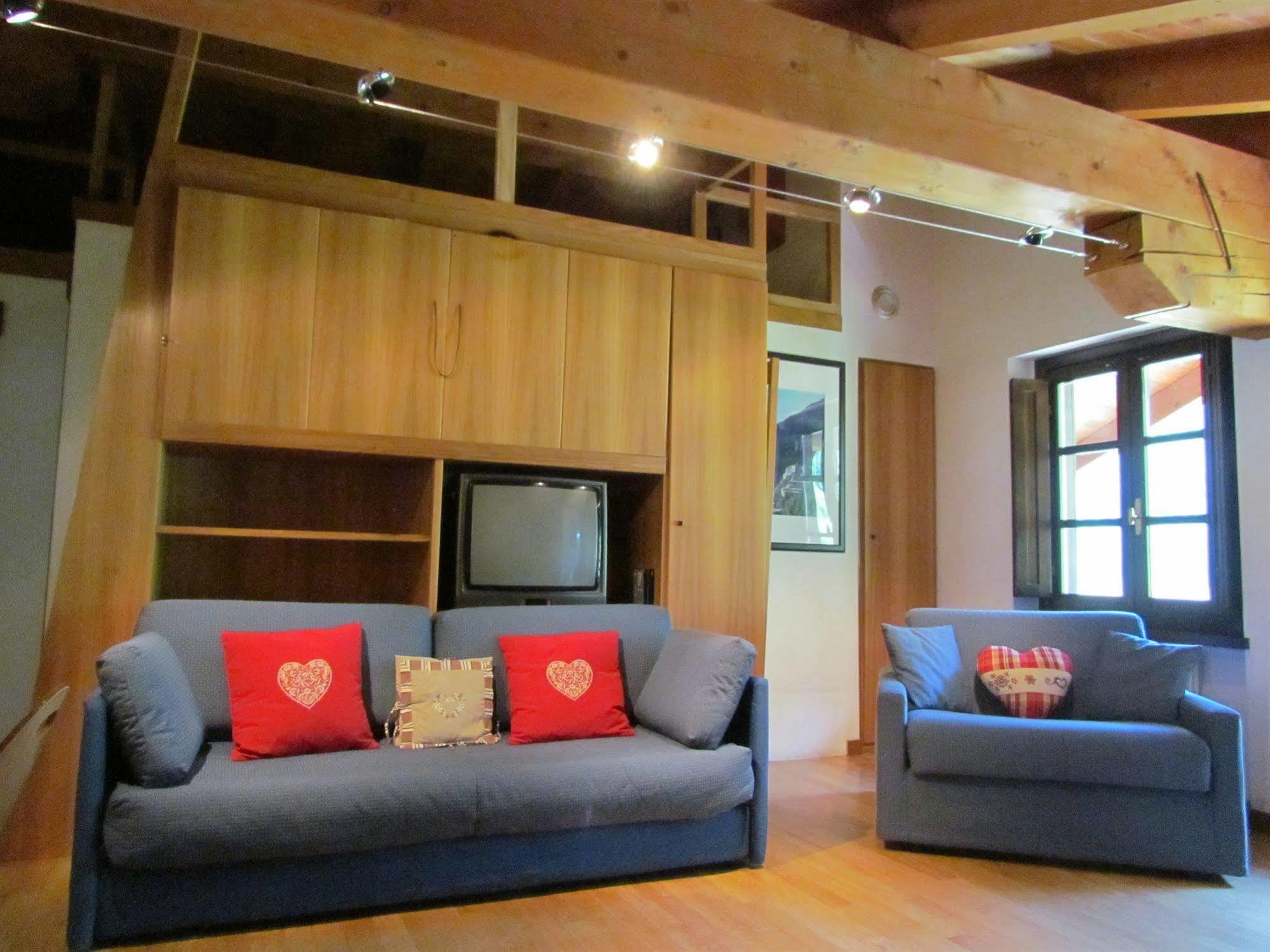 Il Piccolo Residence Gressoney-la-Trinité Esterno foto