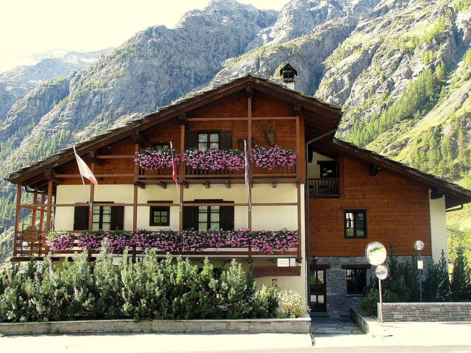Il Piccolo Residence Gressoney-la-Trinité Esterno foto